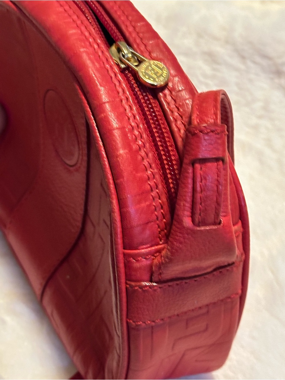Vintage Fendi Red FF Monogram Embossed Leather Crossbody Camera Bag - Picture 4 of 9
